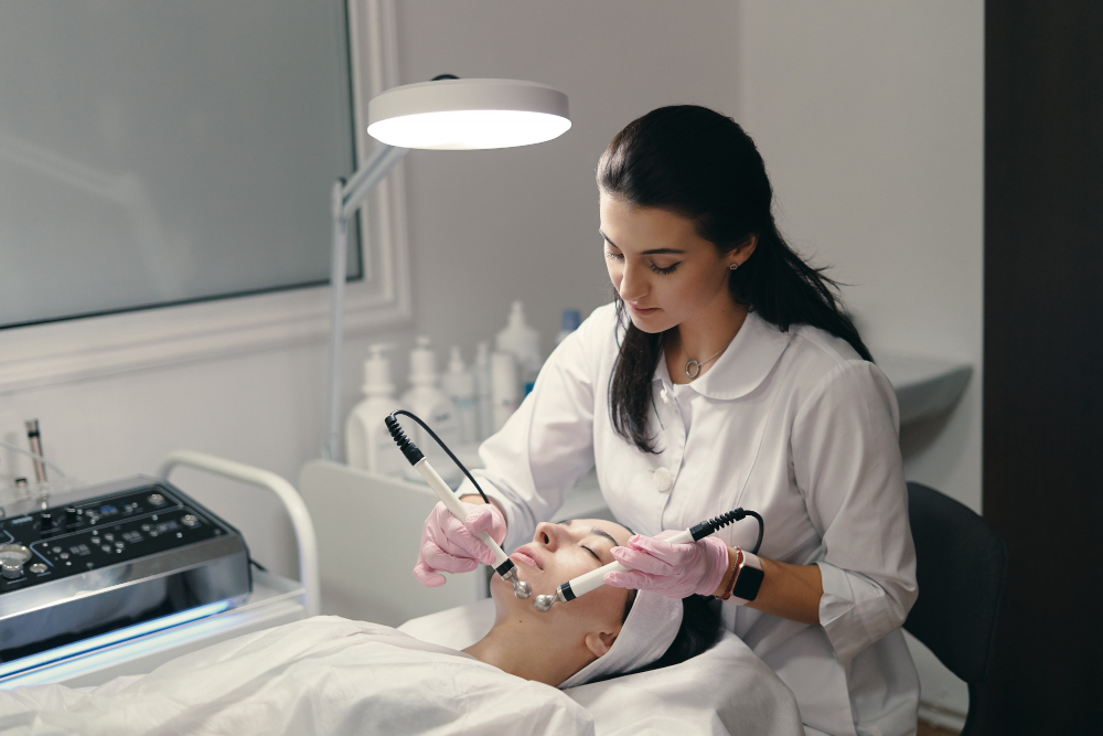 Top Dermatologists in Abu Dhabi – Consult Today!